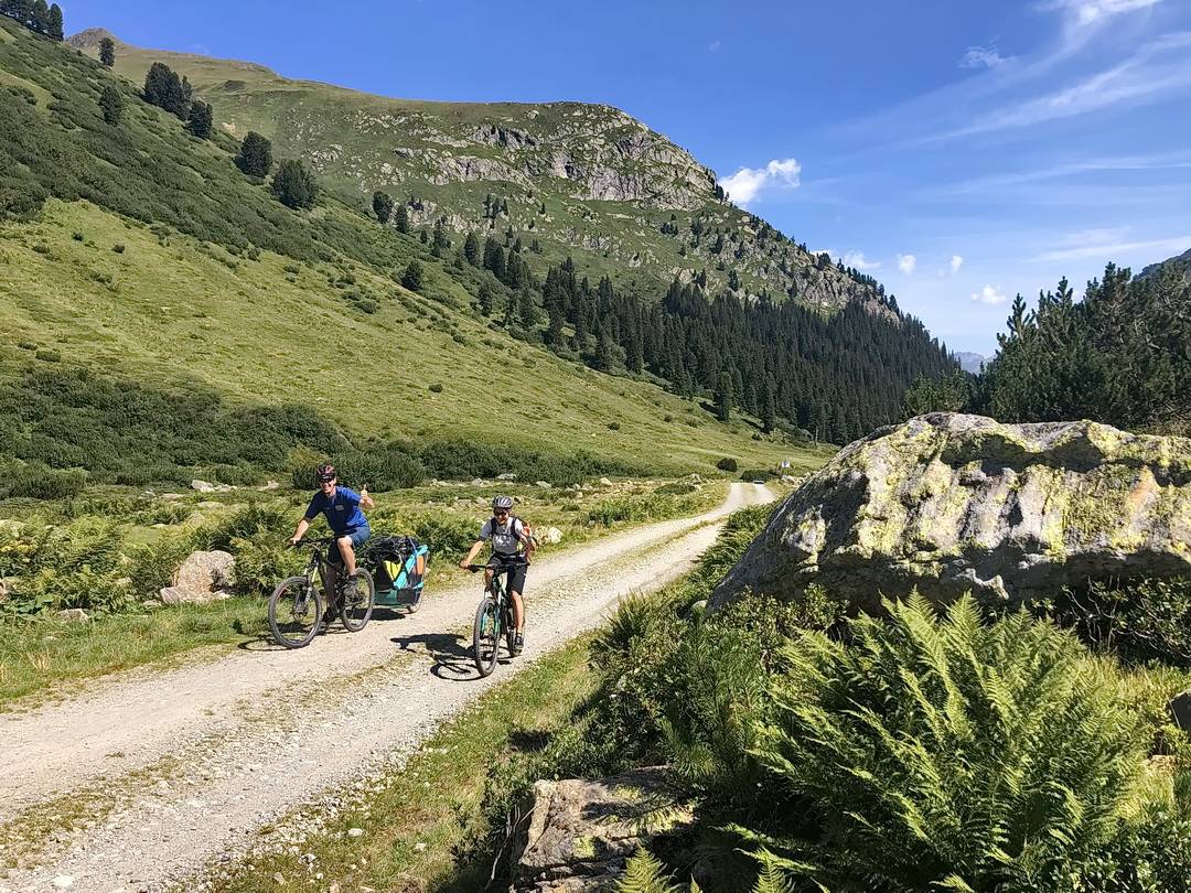 Freundliches Zusammentreffen im Verwalltal - inspiriert auch von der Albrecht-Route