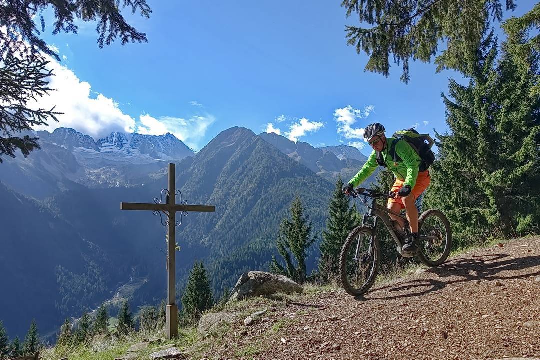 Im Val di Sole: zwischen Passo Tonale und Fucine immer mit Gletscherblicken