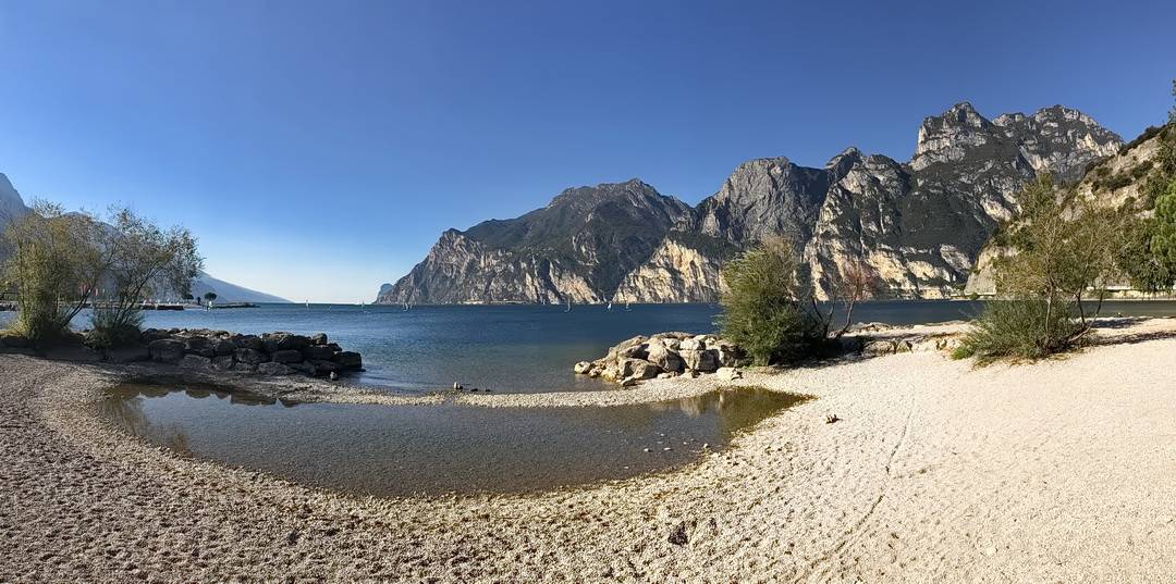Radweg von Riva nach Torbole direkt am Ufer