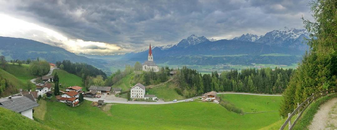 Pill Weerberg - alte Kirche