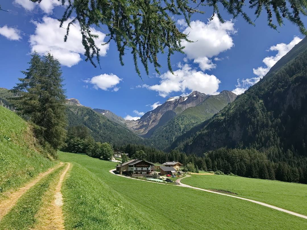 Schöne Nebenstrecke im Pfitschtal