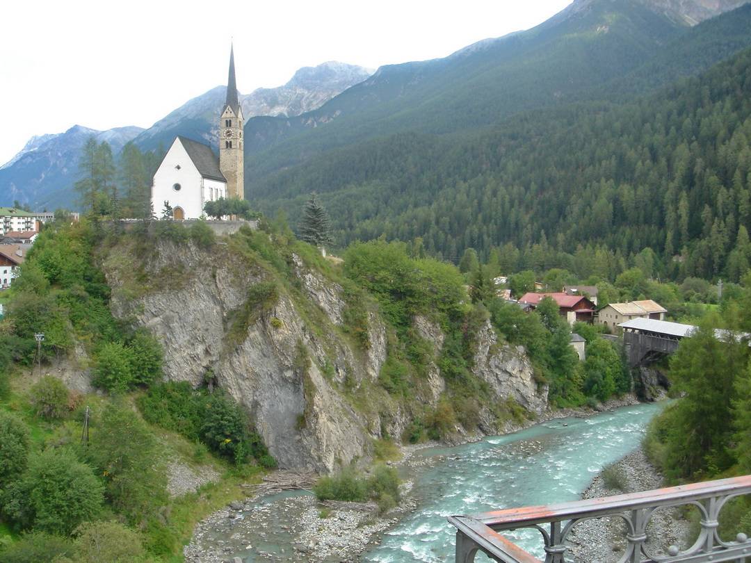 13 Innbogen in Scuol