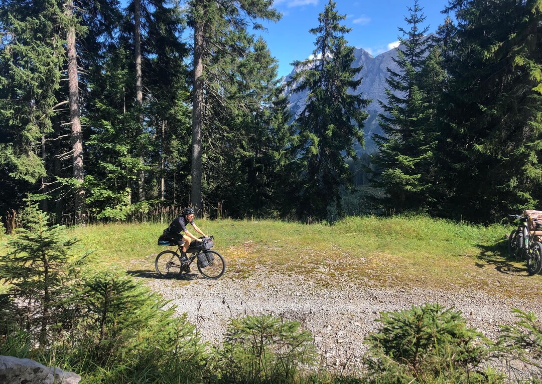 Gravelbiker vom Eibsee zum Hochthörle