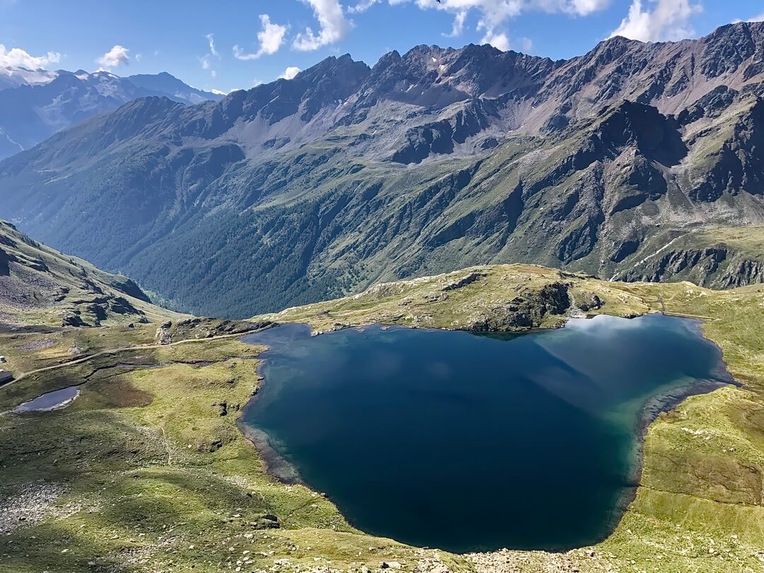 Lago Nero bei der Abfahrt vom Gaviapass