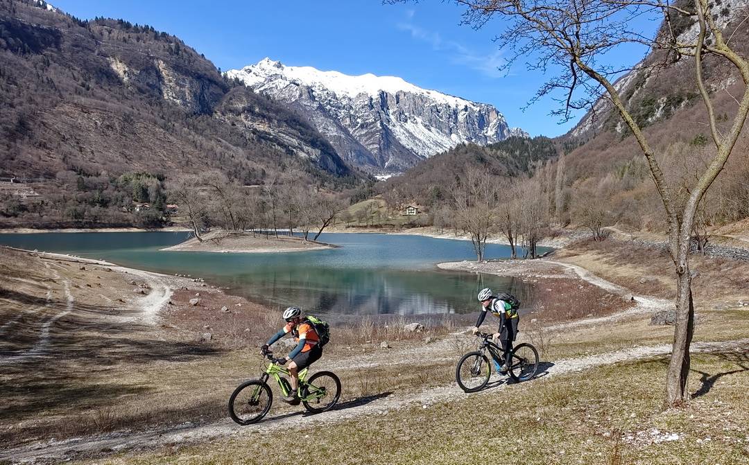 Lago di Tenno