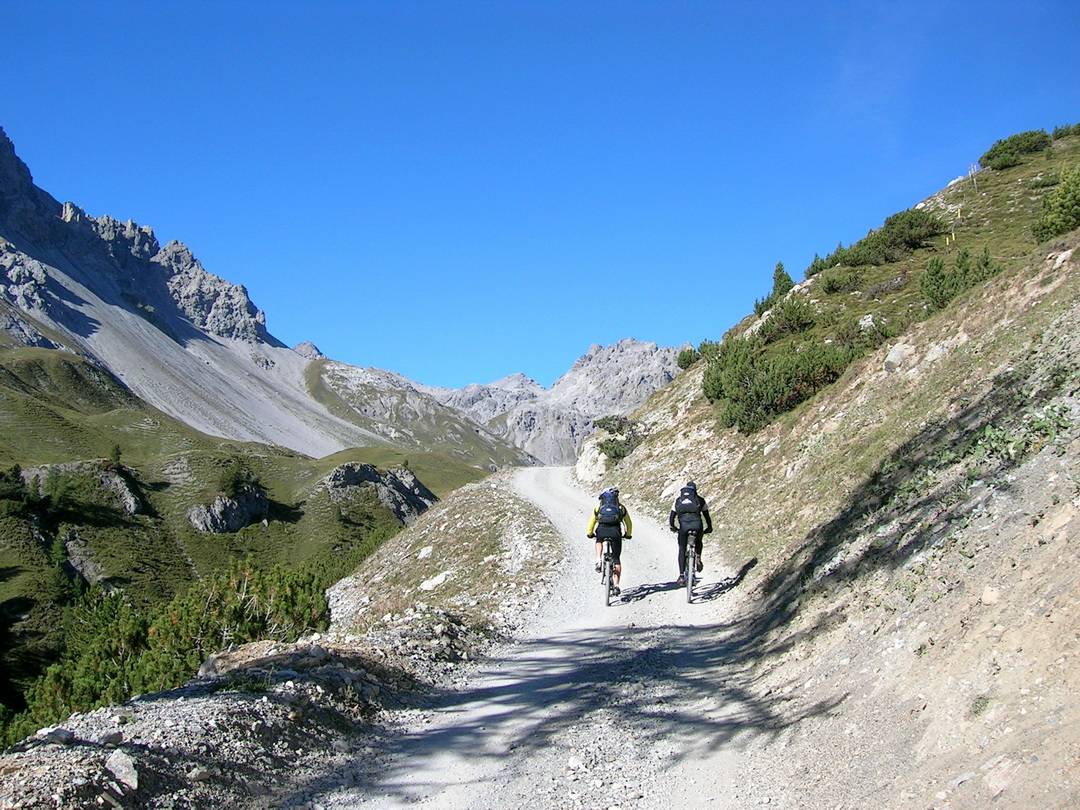Auffahrt zum Döss Radond