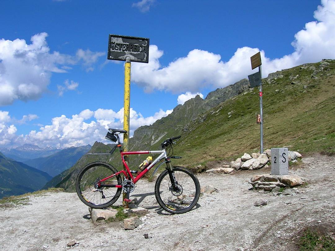Schlappiner Joch Die grüne Grenze ist hier eher grau