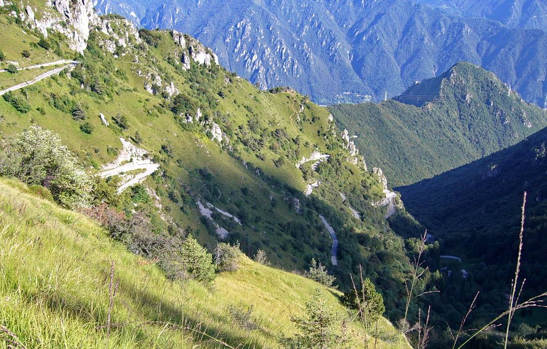 Serpentinenstrecke a la Tremalzo 