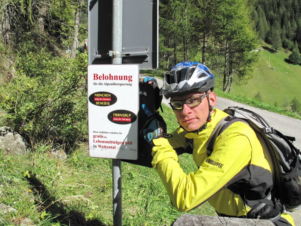 Hinweis auf die Belohnung nicht nur für Weitwanderer München - Venedig