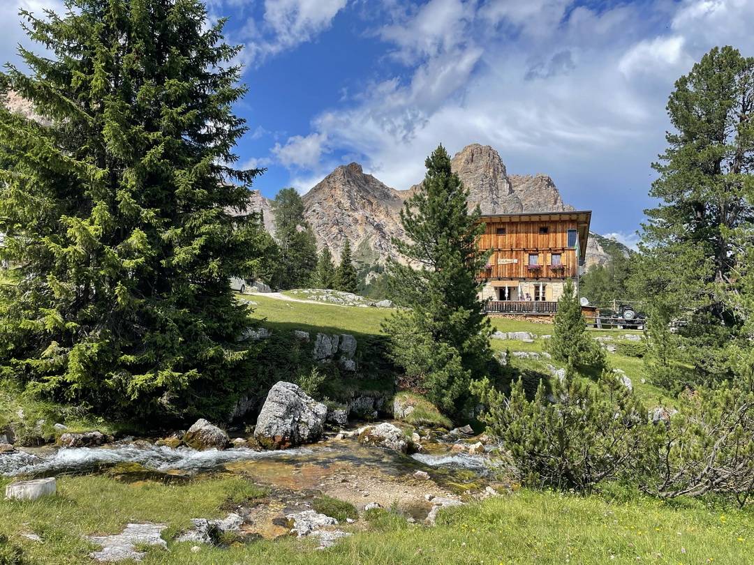 Ücia dles Muntagnoles