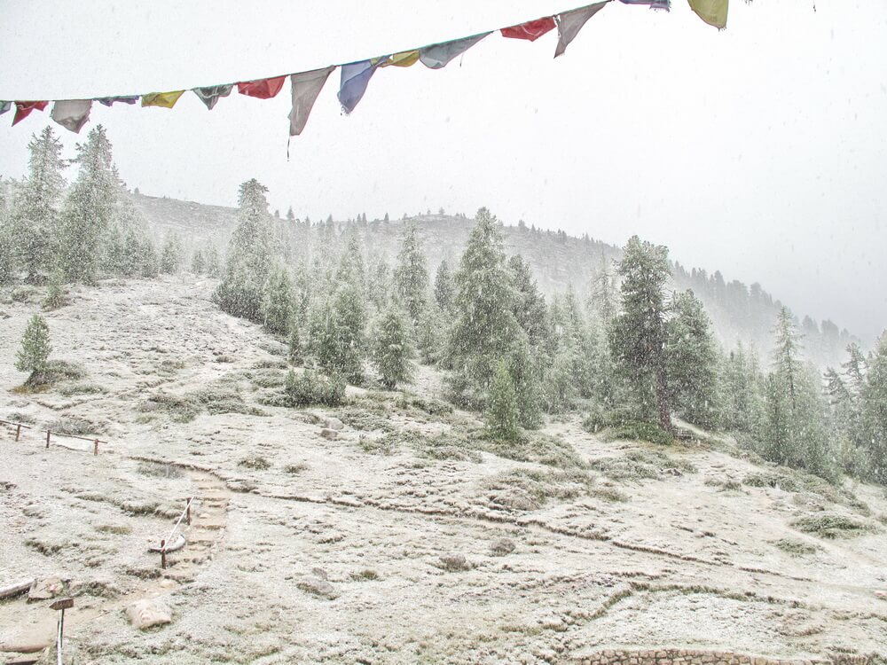 Überraschung, aber nicht selten. Schnee im Hochsommer