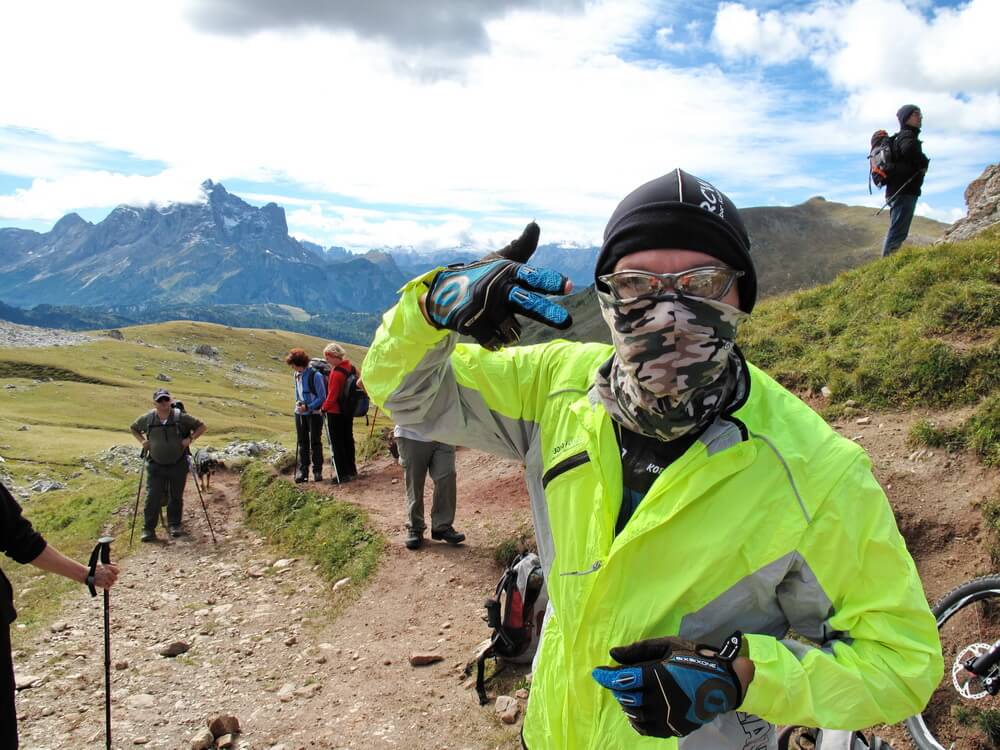 Endlich oben: da muss man sich eigentlich nicht verstecken!