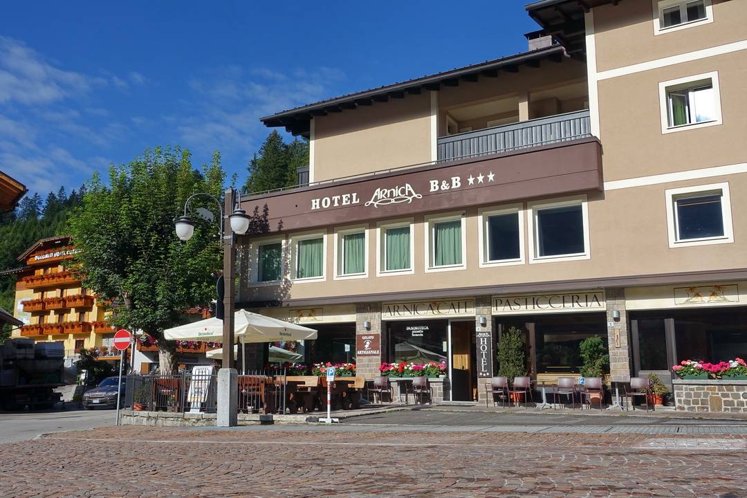 14 Hotel Arnica DSC09330