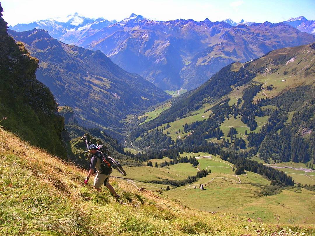 Tragen zum Risetenpass 