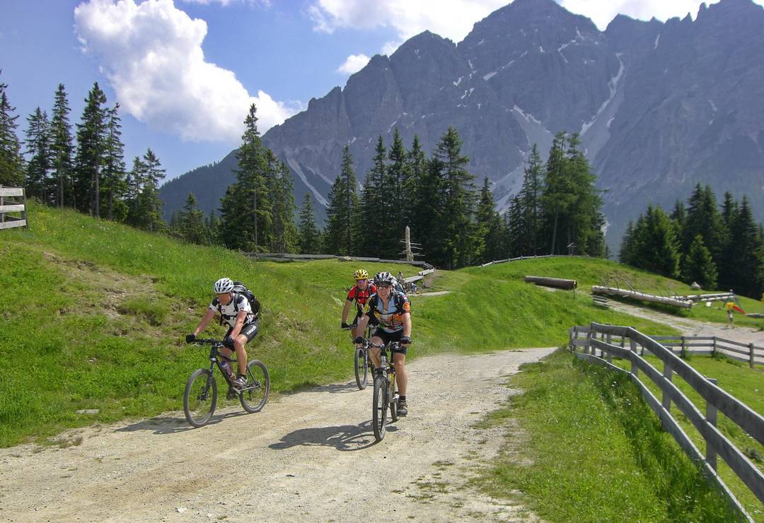 Auffahrt Richtung Maria Waldrast